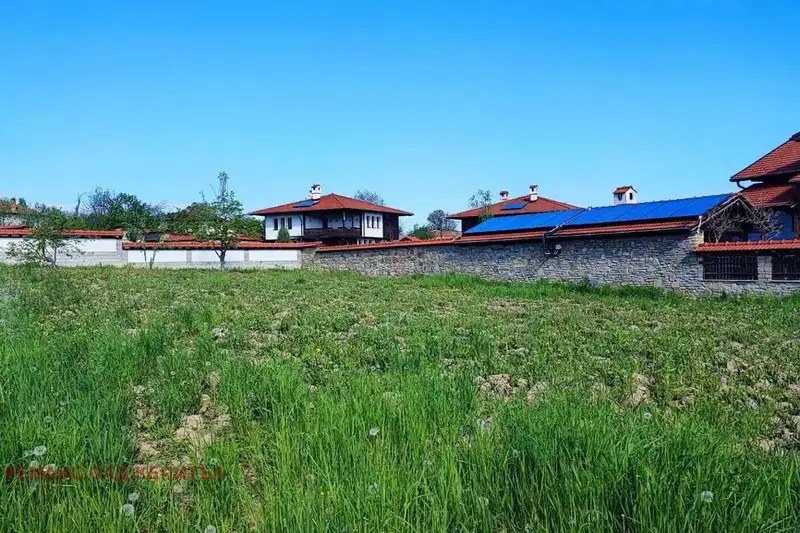 Plot in Veliko Tyrnovo, Plakovo