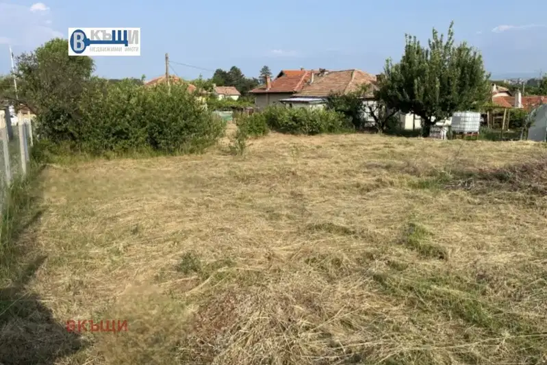 Plot in Veliko Tyrnovo, Pravda