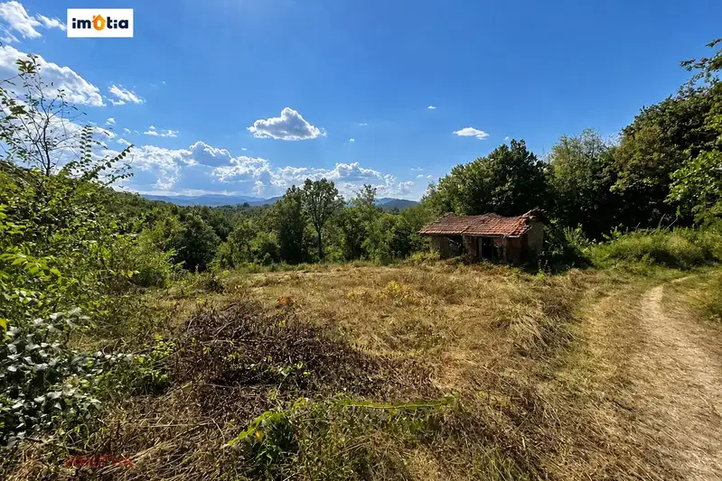 Plot in Lovech, s. Raykovska