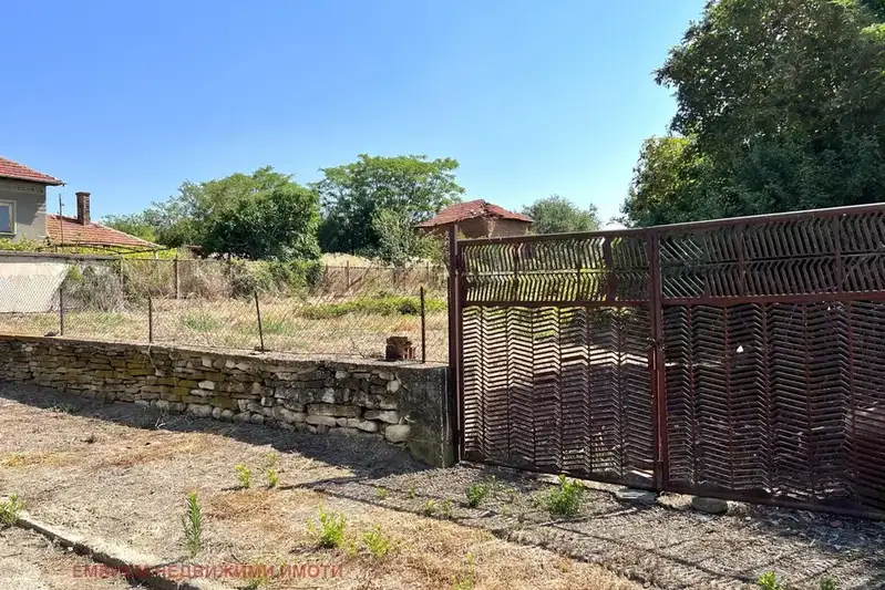 Plot in Lovech, Slatina