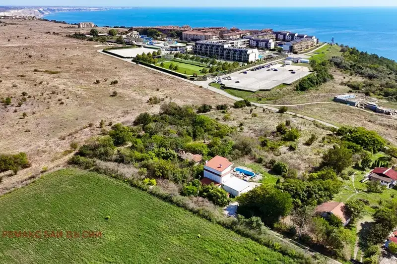 Plot in Dobrich, Topola