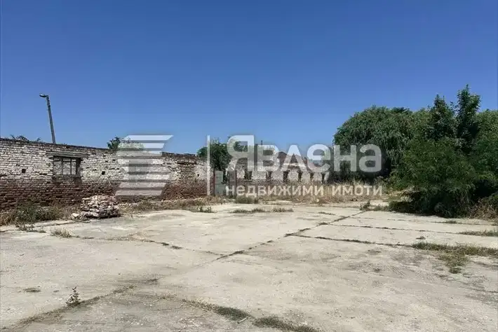 Plot in Plovdiv, Trud