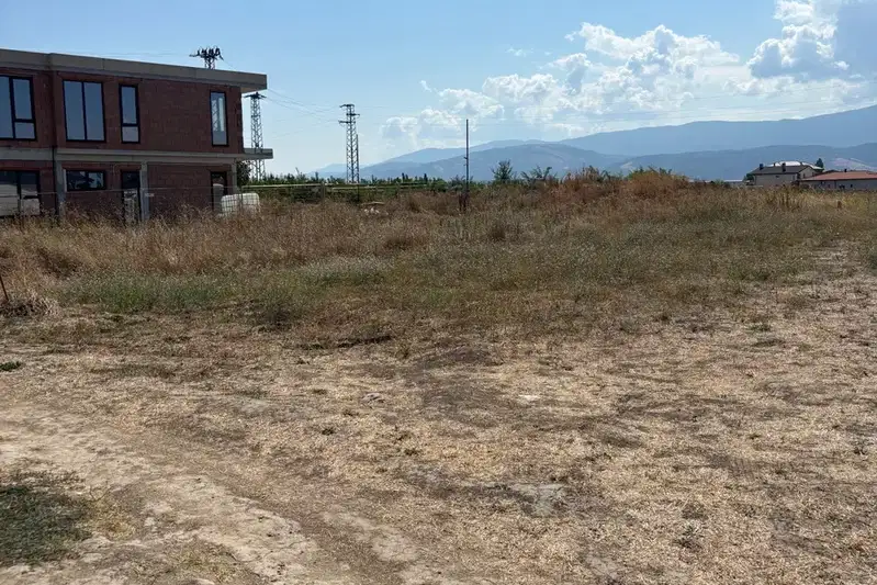 Plot in Plovdiv, Zlatitrap