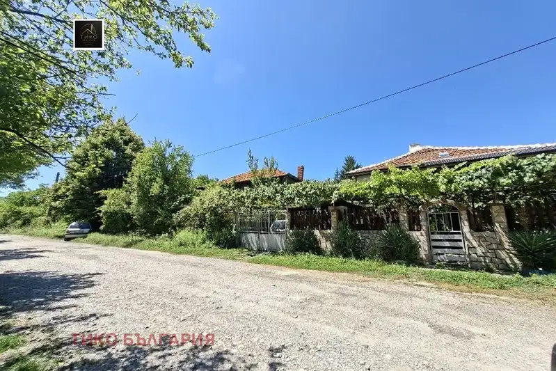 Plot in Sofia, Zlokuchene