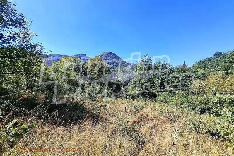 Парцел в Ловеч, Тетевен