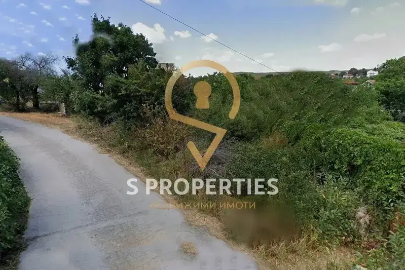 Plot in Varna, Evksinograd