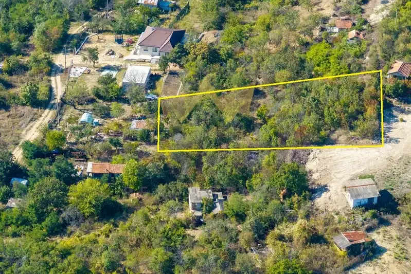 Plot in Varna, Kochmar