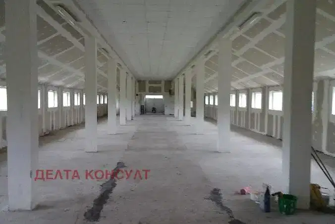 Промишлена сграда в Перник, Брезник