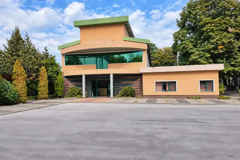 Industrial Building in Pazardjik, Zapad