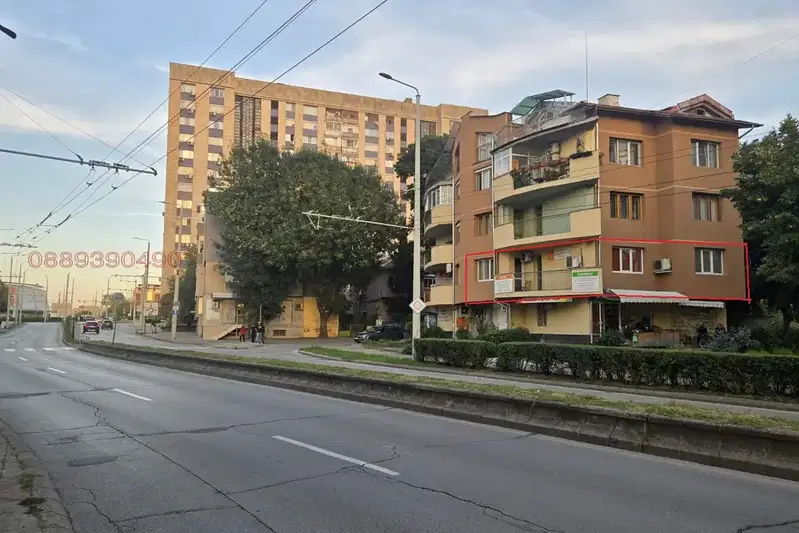 Industrial Building in Ruse, Centyr