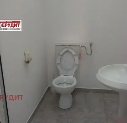 Снимка 3 — Промишлена сграда в Русе, Промишлена зона - Запад