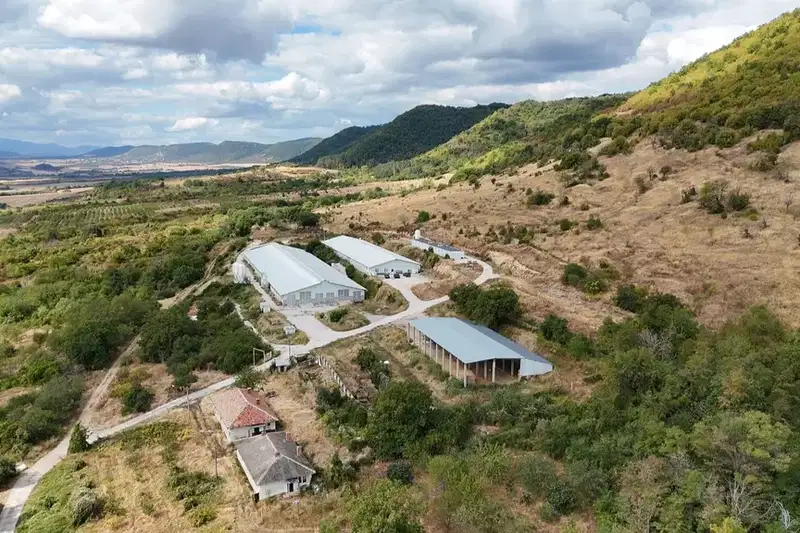 Промишлена сграда в Габрово, с. Дамяново