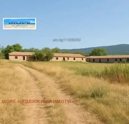 Снимка 2 — Промишлена сграда в Бургас, с. Руен