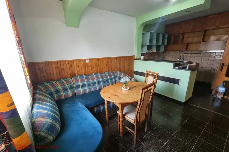 Floor of House in Blagoevgrad, Strumsko