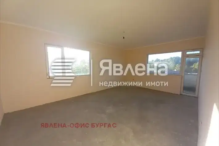 Floor of House in Burgas, Carevo