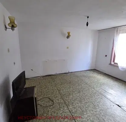 Photo 3 — House floor with parking space in Chernomorets, Briz 8