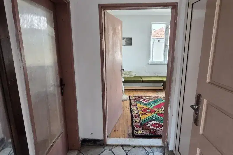 Етаж от къща с паркомясто в Черноморец, Бриз 8