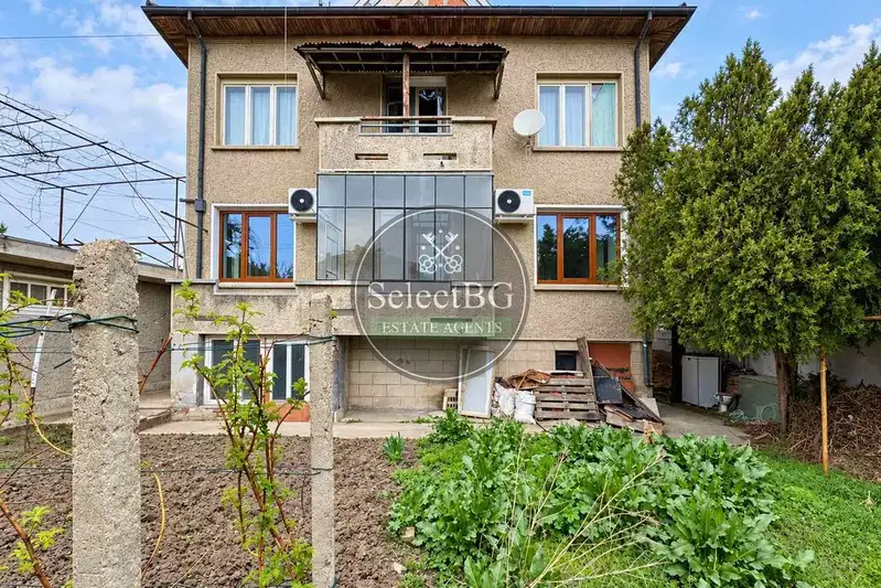 Floor of House in Veliko Tyrnovo, Gorna Oryahovica