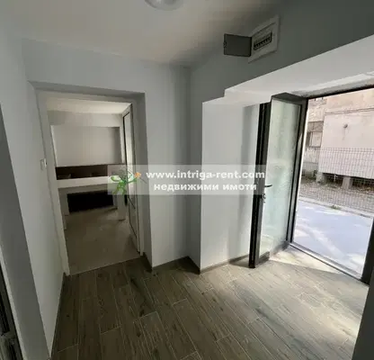 Photo 2 — Two-room apartment on the ground floor in Druzhba 1, Haskovo with yard