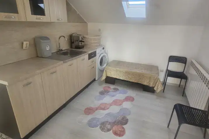 Independent floor with 3 rooms in Kardzhali, Baykal district