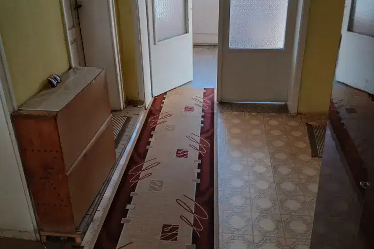 Floor of House in Kyrdjali, Studen Kladenec