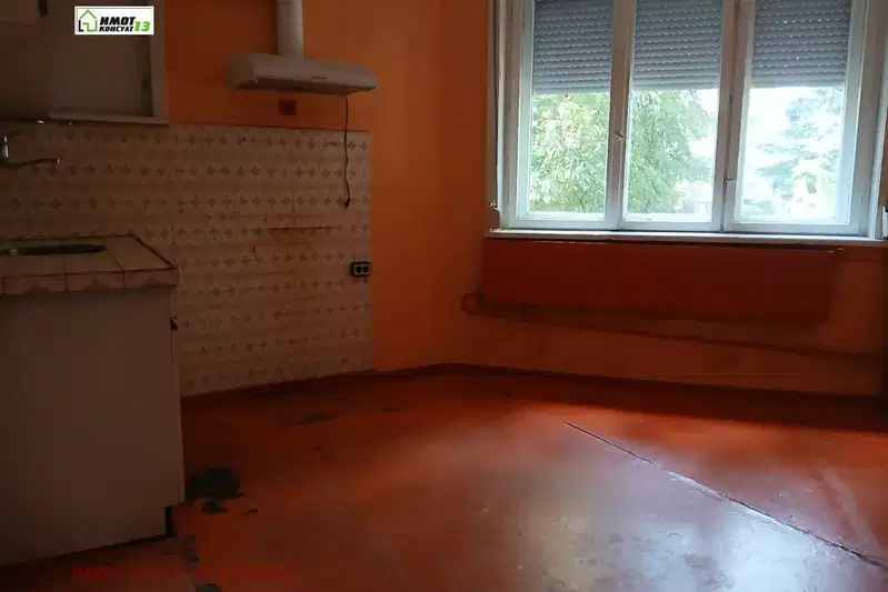 Floor of House in Pleven, 9-Ti Kvartal