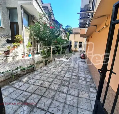 Photo 2 — Floor of a house with 4 rooms in Pomorie near the beach