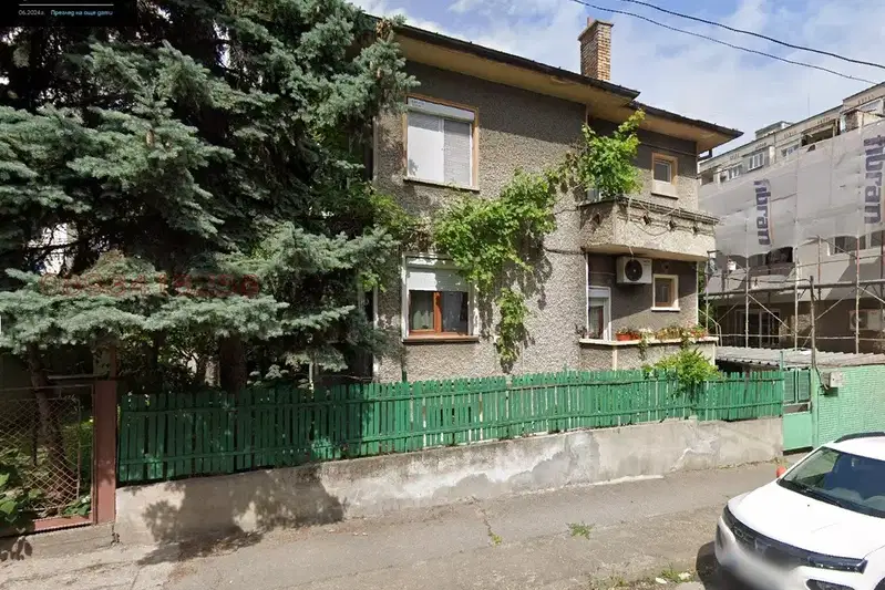 House floor with 3 rooms in Central South district, Ruse