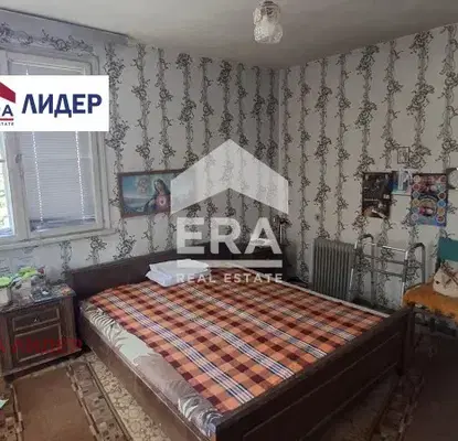 Снимка 2 — Етаж от къща с 2 спални в Родина 1, Русе с двор