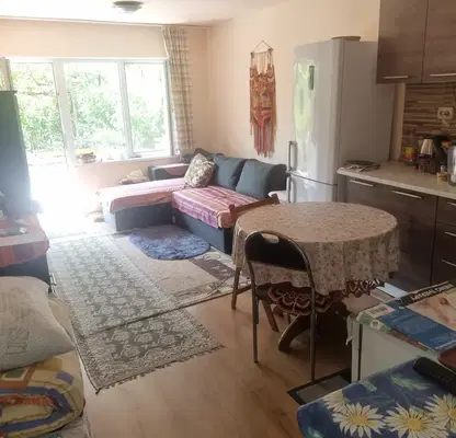 Photo 5 — Independent floor with 4 rooms in a villa area of Starozagorski bani