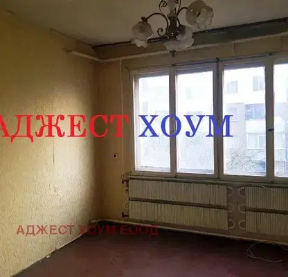 Снимка 2 — Трети етаж 3-стаен апартамент в Център, Шумен с две тераси