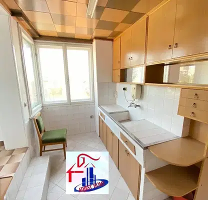 Снимка 2 — Тристаен апартамент 103 кв.м в Център, Шумен с тераса