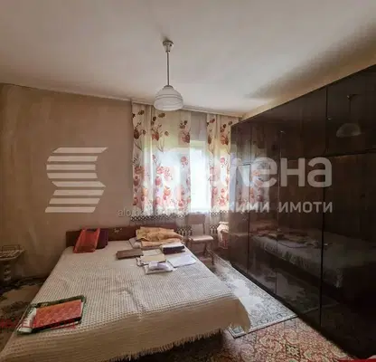 Снимка 4 — Самостоятелен първи етаж с 3 стаи в Център, Сливен