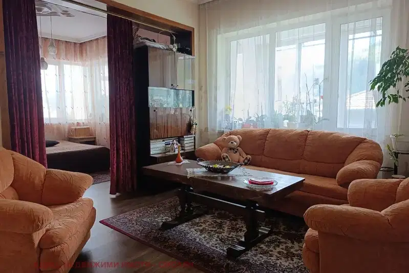 Two separate floors in a brick house in the Old Center of Smolyan