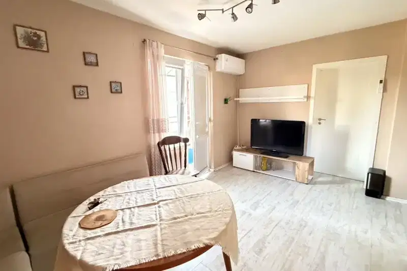 Floor of a house with 2 bedrooms in Boyana, Sofia with balconies