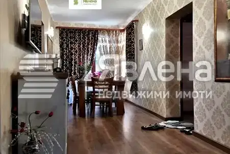 Многостаен апартамент с 4 спални в Център, Варна
