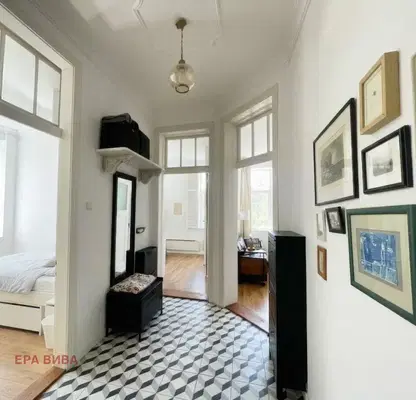 Photo 5 — 3-room apartment in Greek Quarter with authentic character