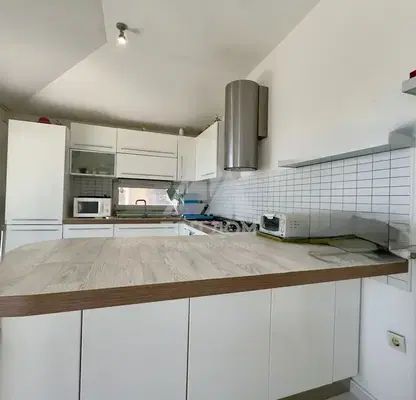 Photo 2 — Floor of House in Varna, Akchelar