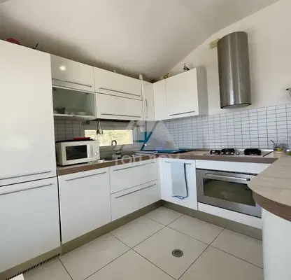 Photo 5 — Floor of House in Varna, Akchelar
