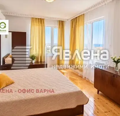 Photo 2 — Floor of House in Varna, Vinica