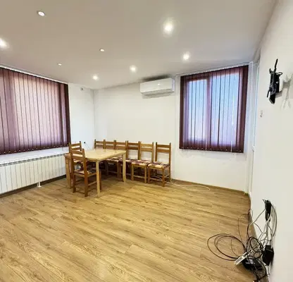 Photo 2 — Spacious house floor with garage in Center, Veliko Tarnovo