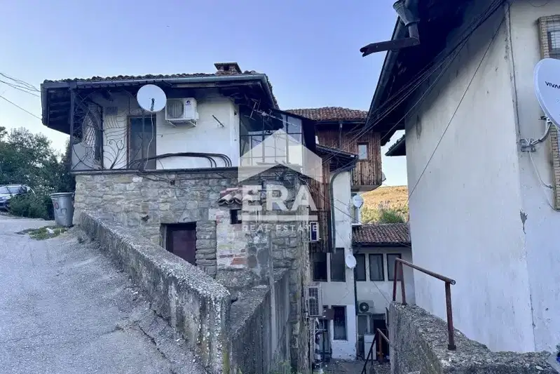 Floor of a house with 3 rooms in Varusha district, Veliko Tarnovo