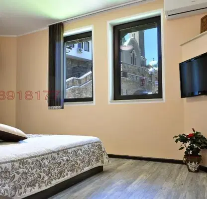 Photo 2 — Floor of House in Veliko Tyrnovo, Varusha
