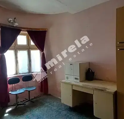 Снимка 2 — Партерен 2-стаен апартамент в Ямбол, кв. Каргон