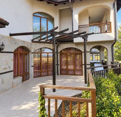 Photo 2 — House with 3 bedrooms and pool in Vineyards complex, Aheloy