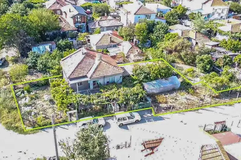 Detached house with 5 rooms and garage in Aytos