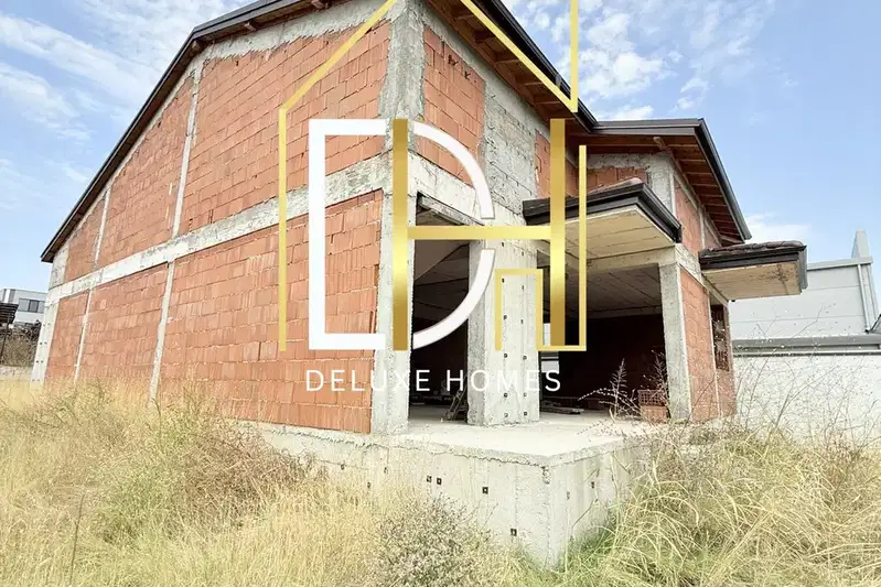 Two-storey house with yard in Dolni Voden district, Asenovgrad