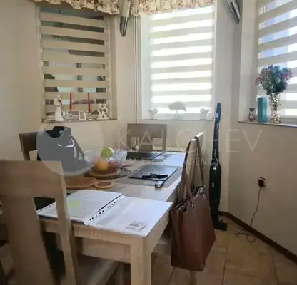 Photo 2 — One-story house with 3 bedrooms and pool in Balchik