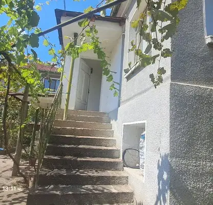 Photo 4 — Two-storey house with yard in Banya, Plovdiv region
