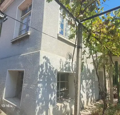 Photo 5 — Two-storey house with yard in Banya, Plovdiv region
